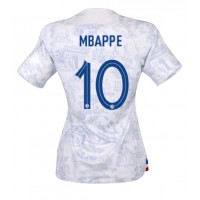 Frankrike Kylian Mbappe #10 Bortedrakt Dame VM 2022 Kortermet